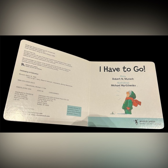 Classic Robert Munsch board book “I have to go!” Art by Michael Martchenko child - Picture 4 of 7